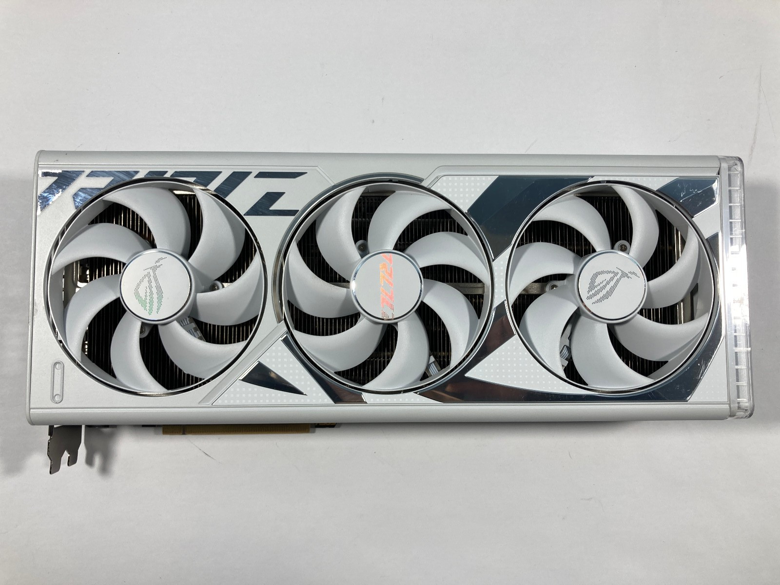 Rtx 4090 24Gb Graphics Card - BH 2 GET 1 オファー ASUS
