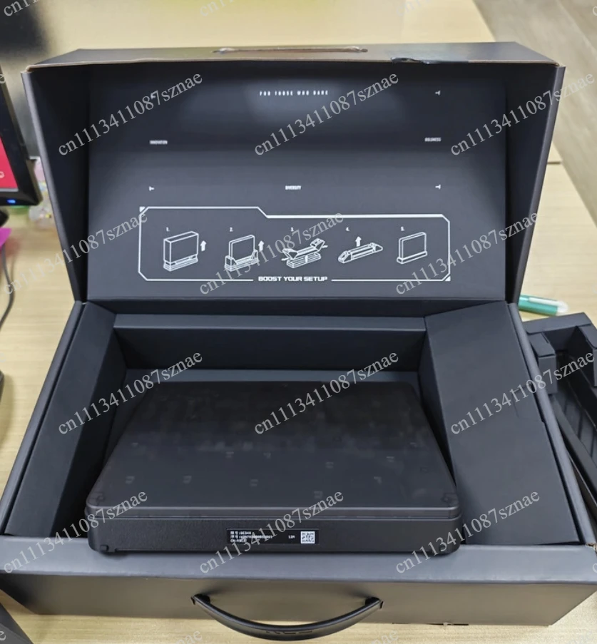 5070Ti、5090対応のThunderbolt 4、5ポ - Thunderbolt 4 External Gpu Enclosure のレビューと価格
